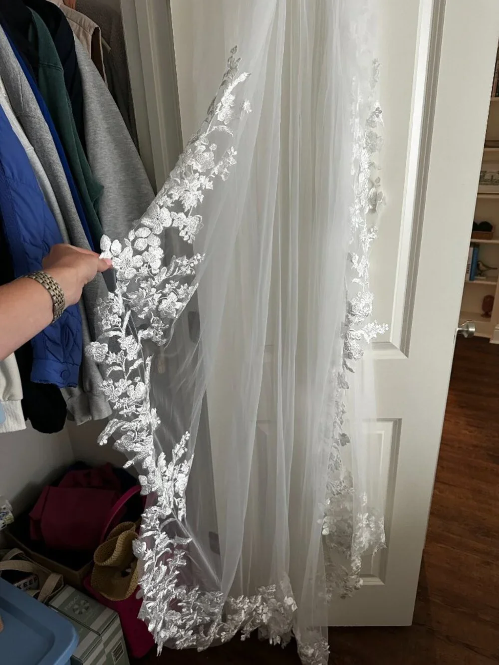 N/A wedding veils